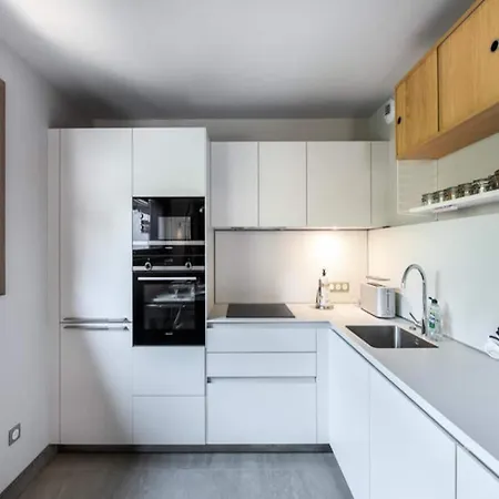 Stallion A Appartement